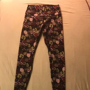 Size 8 lululemon luxtreme wunder unders